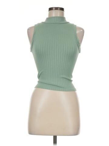 Dynamic Sleeveless Turtleneck (view 1)