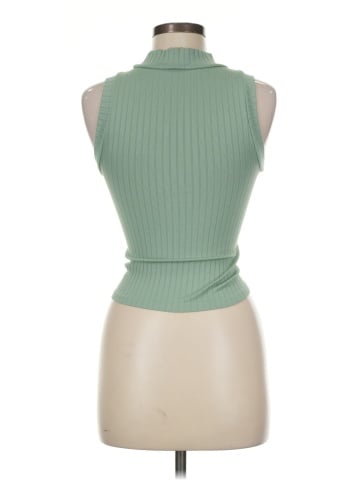 Dynamic Sleeveless Turtleneck (view 2)