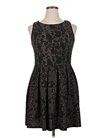 Xhilaration Cocktail Dress (view 1)