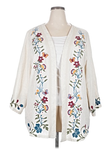 Solitaire Plus-Size Clothing On Sale Up To 90% Off Retail | ThredUp