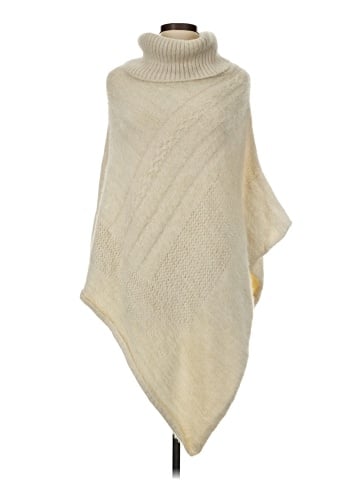 Do Everything in Love Poncho (view 1)