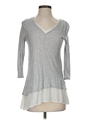 TWO by Vince Camuto 3/4 Sleeve Top (view 1)