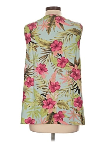 Weekend Suzanne Betro Sleeveless Blouse (view 2)