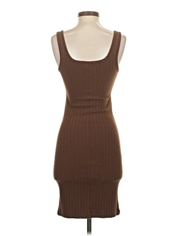 Old Navy Casual Dress (view 2)