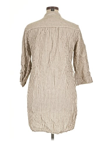 Tahari Casual Dress (view 2)