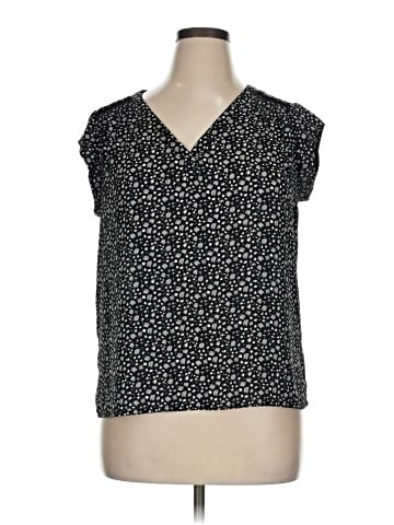 Daniel Rainn Sleeveless T-Shirt (view 1)