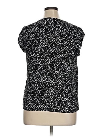 Daniel Rainn Sleeveless T-Shirt (view 2)