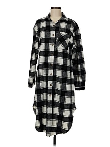 Dizzy Lizzy Poncho (view 1)