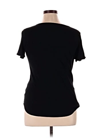Old Navy Short Sleeve T-Shirt (view 2)