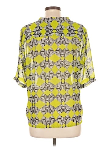 TWO by Vince Camuto Short Sleeve Blouse (view 2)