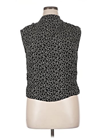 Closed Sleeveless Blouse (view 1)
