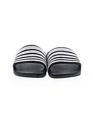 Wonder Nation Sandals (view 2)