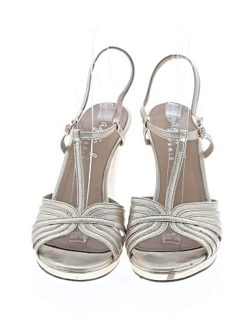 Agnes B. Heels (view 2)