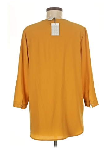 dalia 3/4 Sleeve Blouse (view 2)
