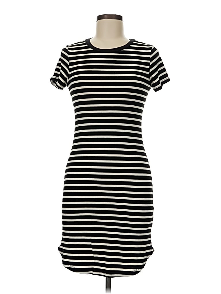 Pre-owned Monteau Casual Dress In Black