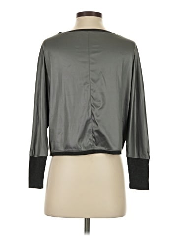Splits 59 3/4 Sleeve Top (view 2)