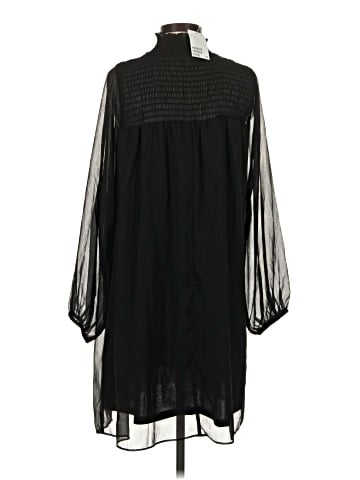 H&M Casual Dress (view 2)