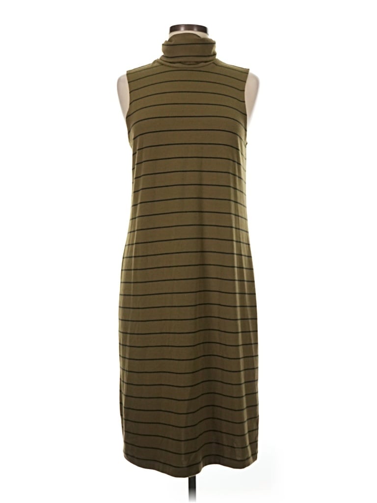 Pre-owned Old Navy Casual Dress In Green
