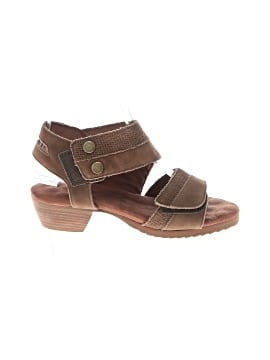 Walking Cradles Sandals