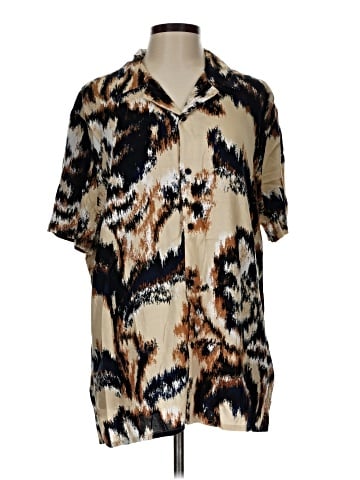 Express Short Sleeve Button-Down Shirt (view 1)