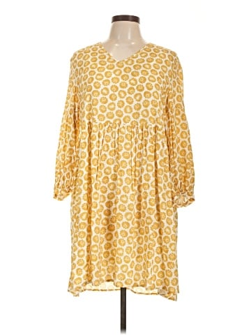 Amour Vert Casual Dress (view 1)
