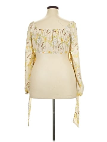 madden nyc 3/4 Sleeve Blouse (view 2)