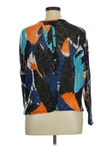 Chelsea & Theodore Pullover Sweater (view 2)