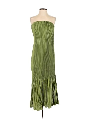 Abercrombie & Fitch Cocktail Dress (view 1)