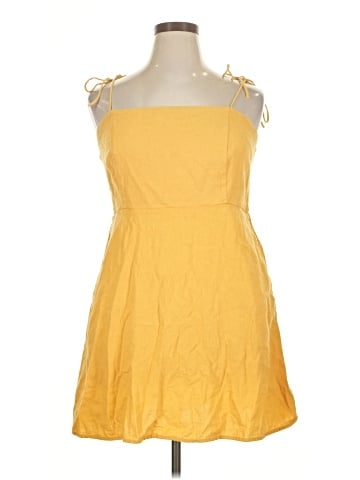 Old Navy Casual Dress (view 1)