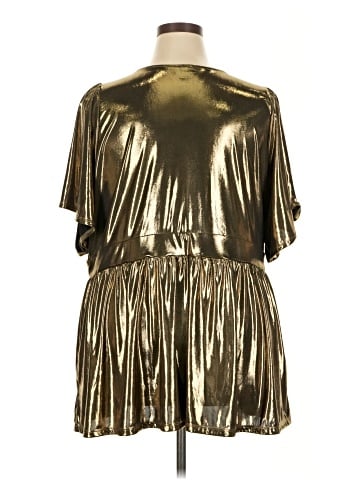 Torrid Short Sleeve Top (view 2)