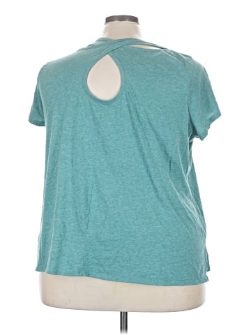 Lane Bryant Short Sleeve T-Shirt (view 2)
