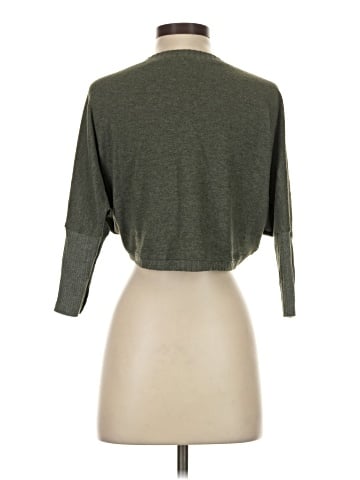 Delia's 3/4 Sleeve Top (view 2)