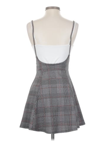 Lovely Day Sleeveless Top (view 2)
