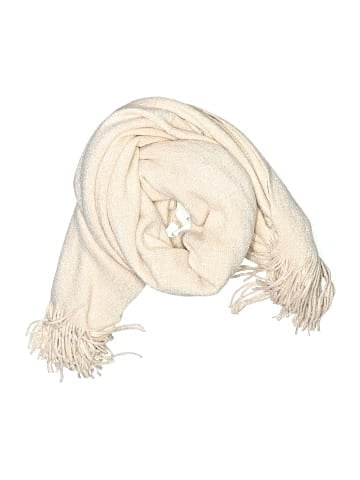 Pretty Persuasions Wrap (view 1)