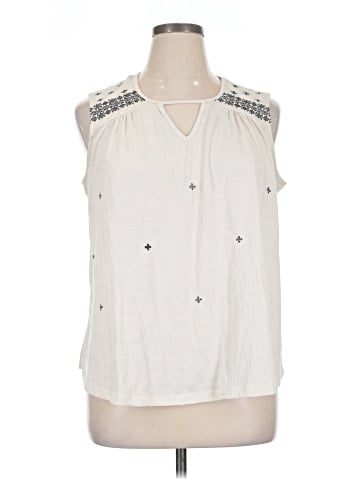 Bobeau Sleeveless T-Shirt (view 1)