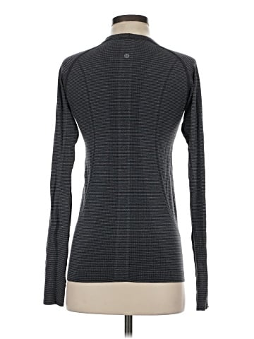 Lululemon Athletica Long Sleeve T-Shirt (view 2)