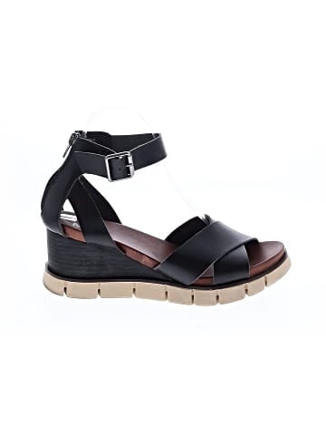 Mia Wedges (view 1)
