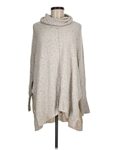 Ruby Moon Poncho (view 1)
