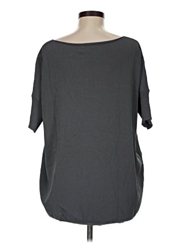 Sarah Pacini Poncho (view 2)