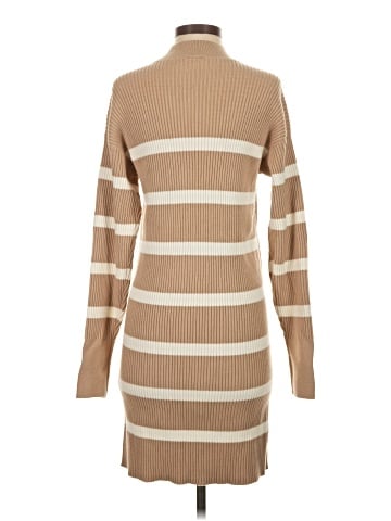 Abercrombie & Fitch Casual Dress (view 2)