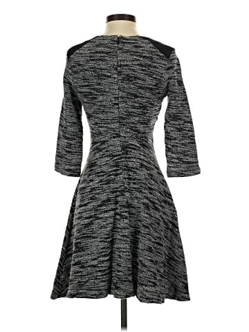 Old Navy Casual Dress (view 2)