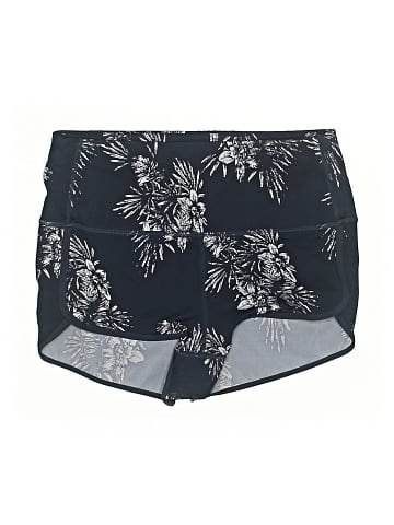 Vuori Shorts (view 1)