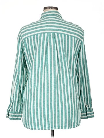 Universal Thread Long Sleeve Button-Down Shirt (view 2)