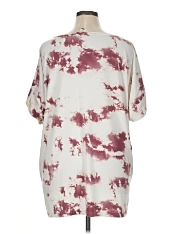 Flamingo Short Sleeve T-Shirt (view 2)