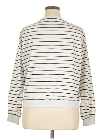 Unbranded Long Sleeve T-Shirt (view 2)