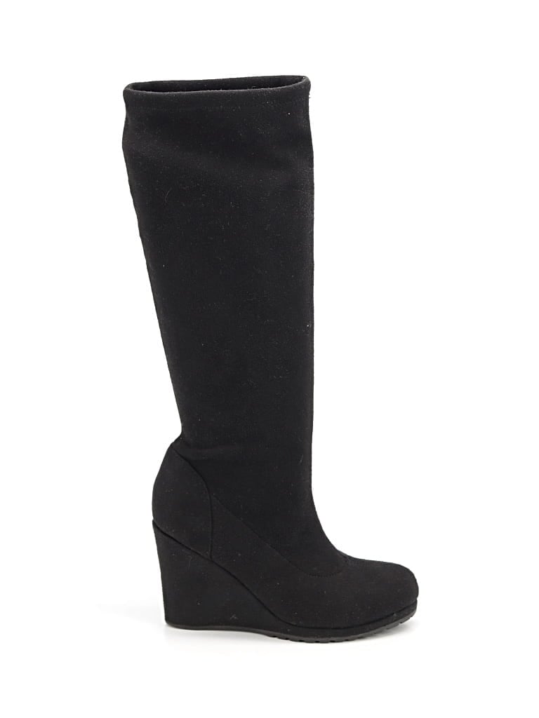 Pre-owned Boden Boots In Black