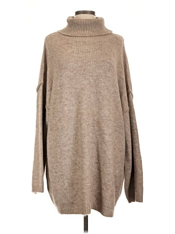 Lillusory Turtleneck Sweater (view 1)