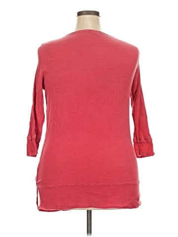 Bandolino 3/4 Sleeve Top (view 2)