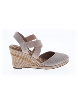 Kelly & Katie Wedges