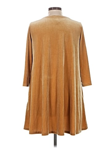 Agnes & Dora Casual Dress (view 2)